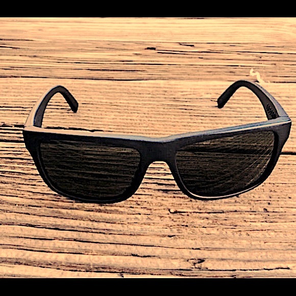 Electric “swingarm” sunglasses - Picture 1 of 3
